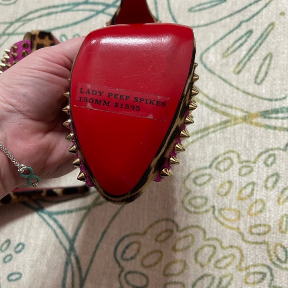 Christian louboutin size 36.5 shoes - Picture 8 of 11